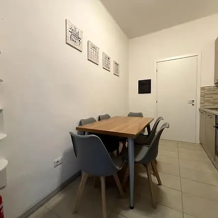 - Modern And Chic Apartmán Bergamo